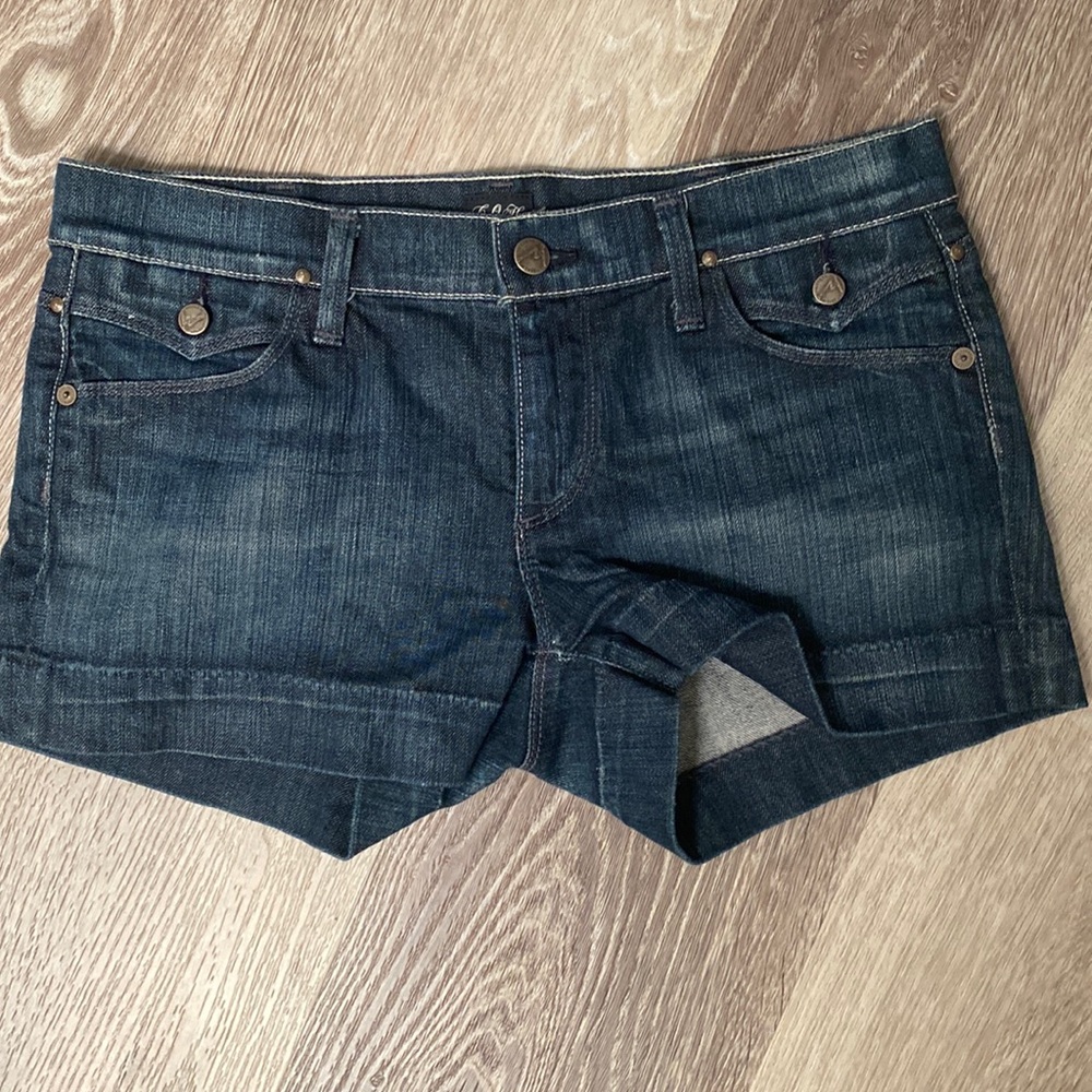 Citizens of Humanity Jean Shorts Soft Dark Denim 28